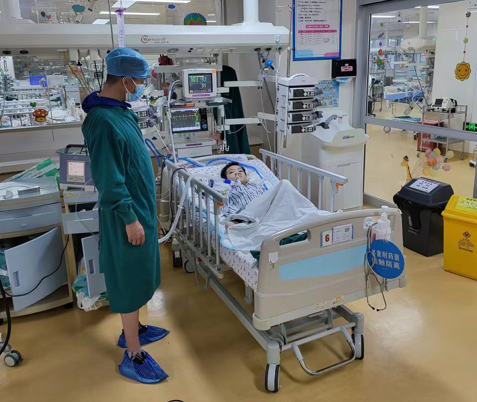 望奎县跨省救护车出租公司