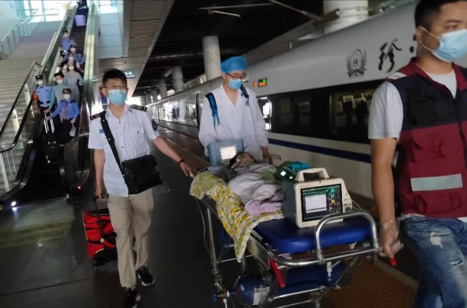 望奎县高铁转运公司